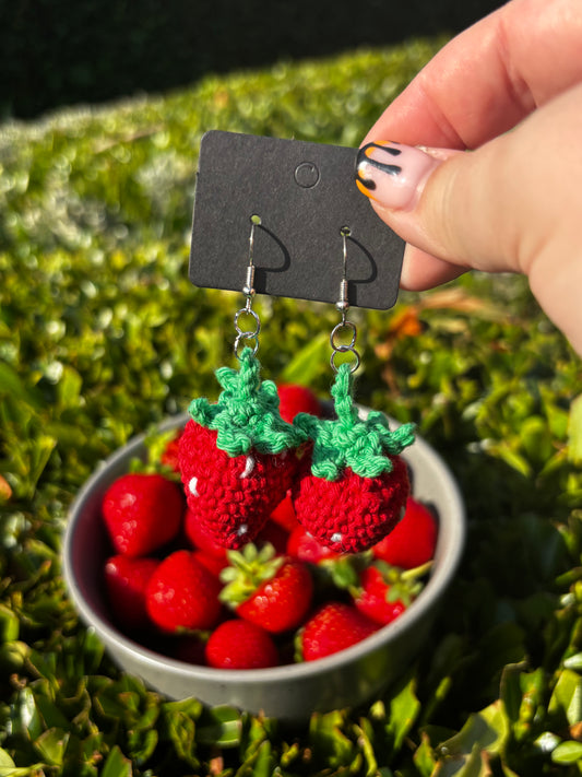 Strawberry earrings 🍓